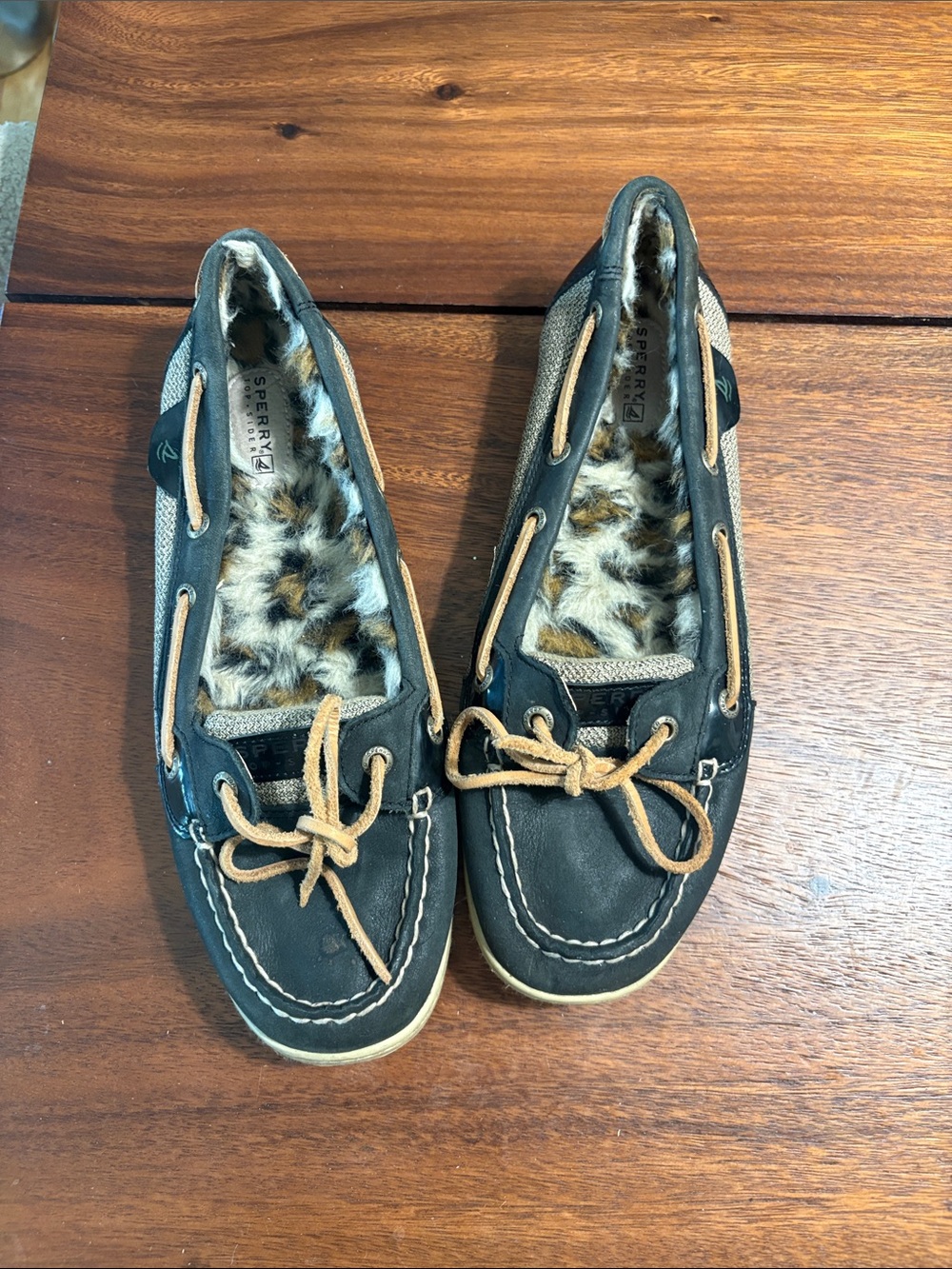 Sperry Black Leather Moccasins with Tan Laces and Leopard-Print Fur Lining
